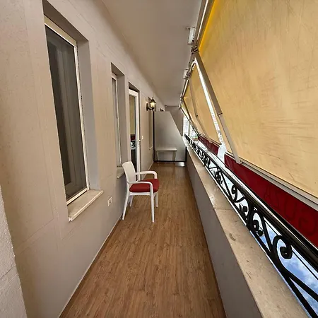 Oda ve Kahvaltı La *