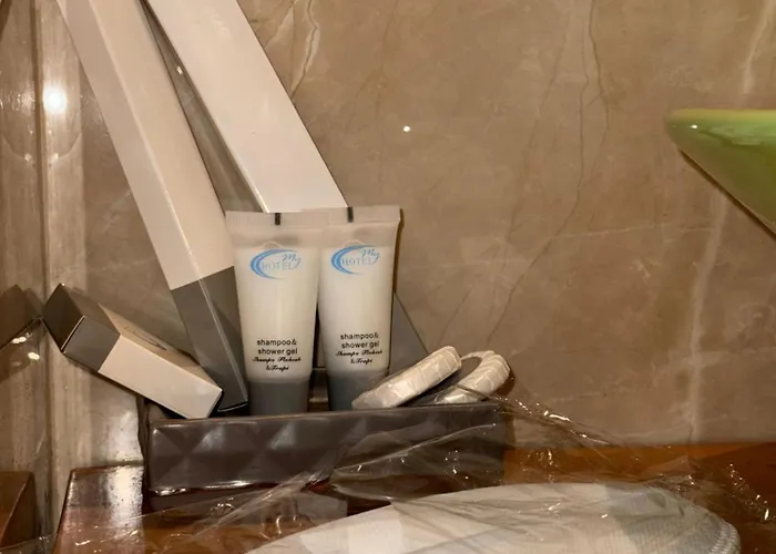 La Oda ve Kahvaltı Tiran