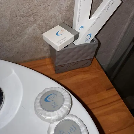 La Bed and Breakfast 3*
