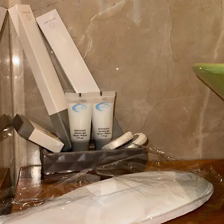 La Bed and Breakfast Τίρανα