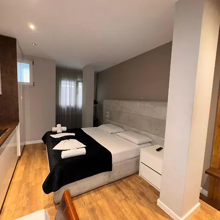 La 3*
