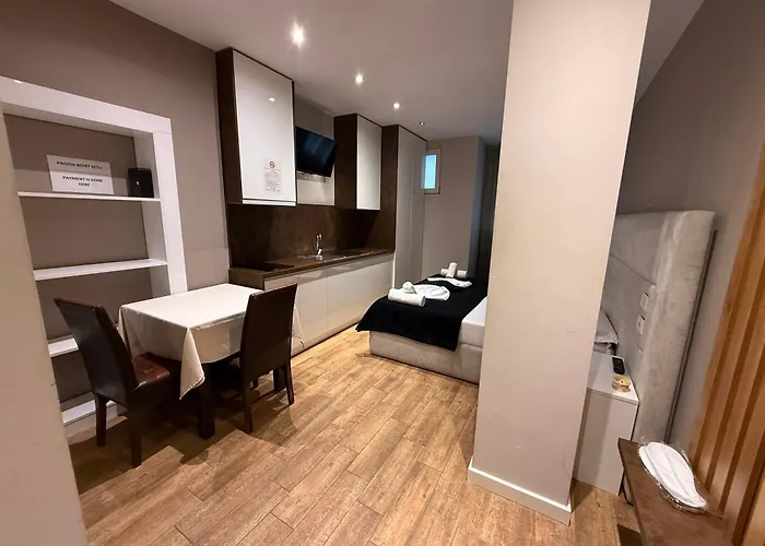 La Bed and Breakfast Τίρανα